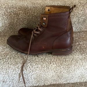 Men’s leather Ugg paratrooper boots